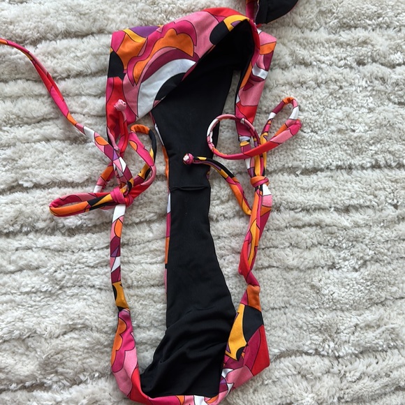 Beach Riot bikini set - Picture 3 of 4